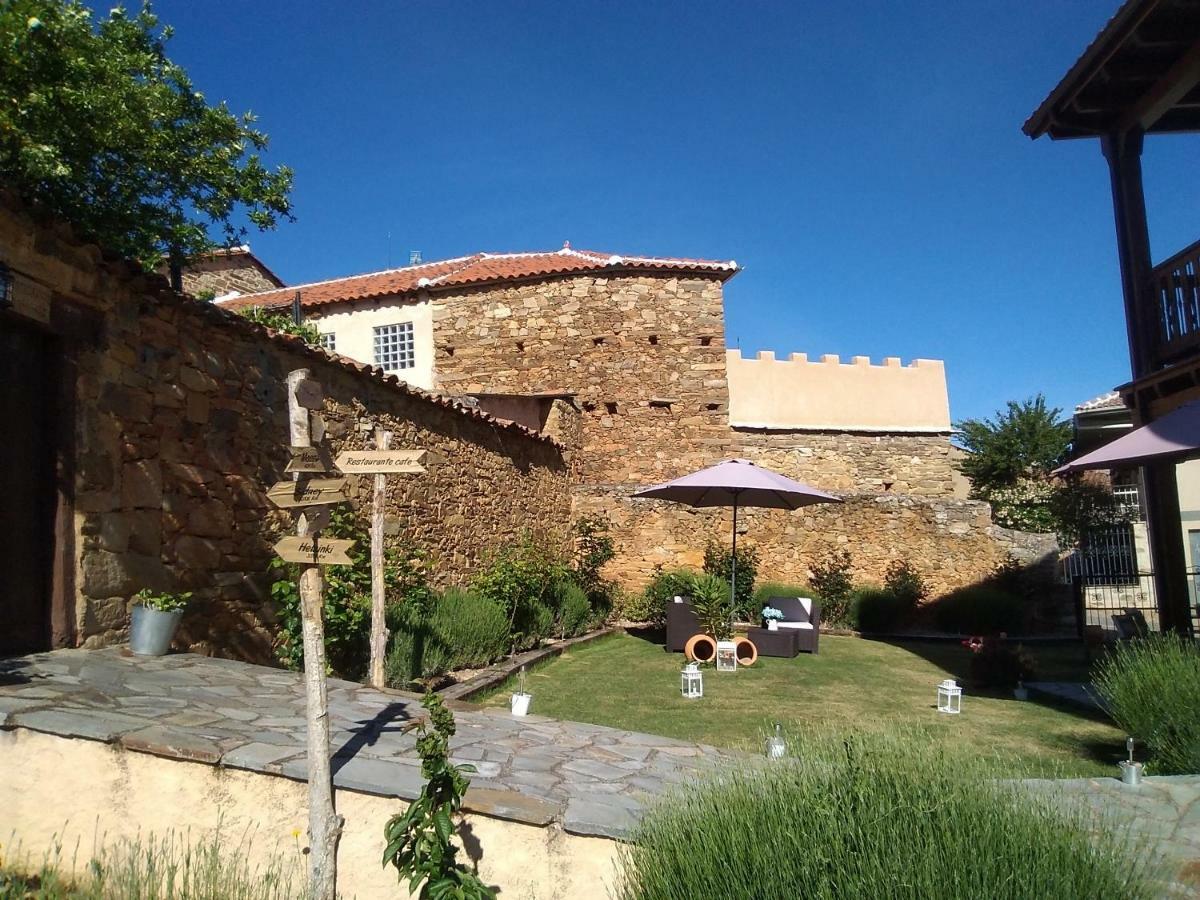 La Posada De Toribia Val De San Lorenzo Eksteriør billede